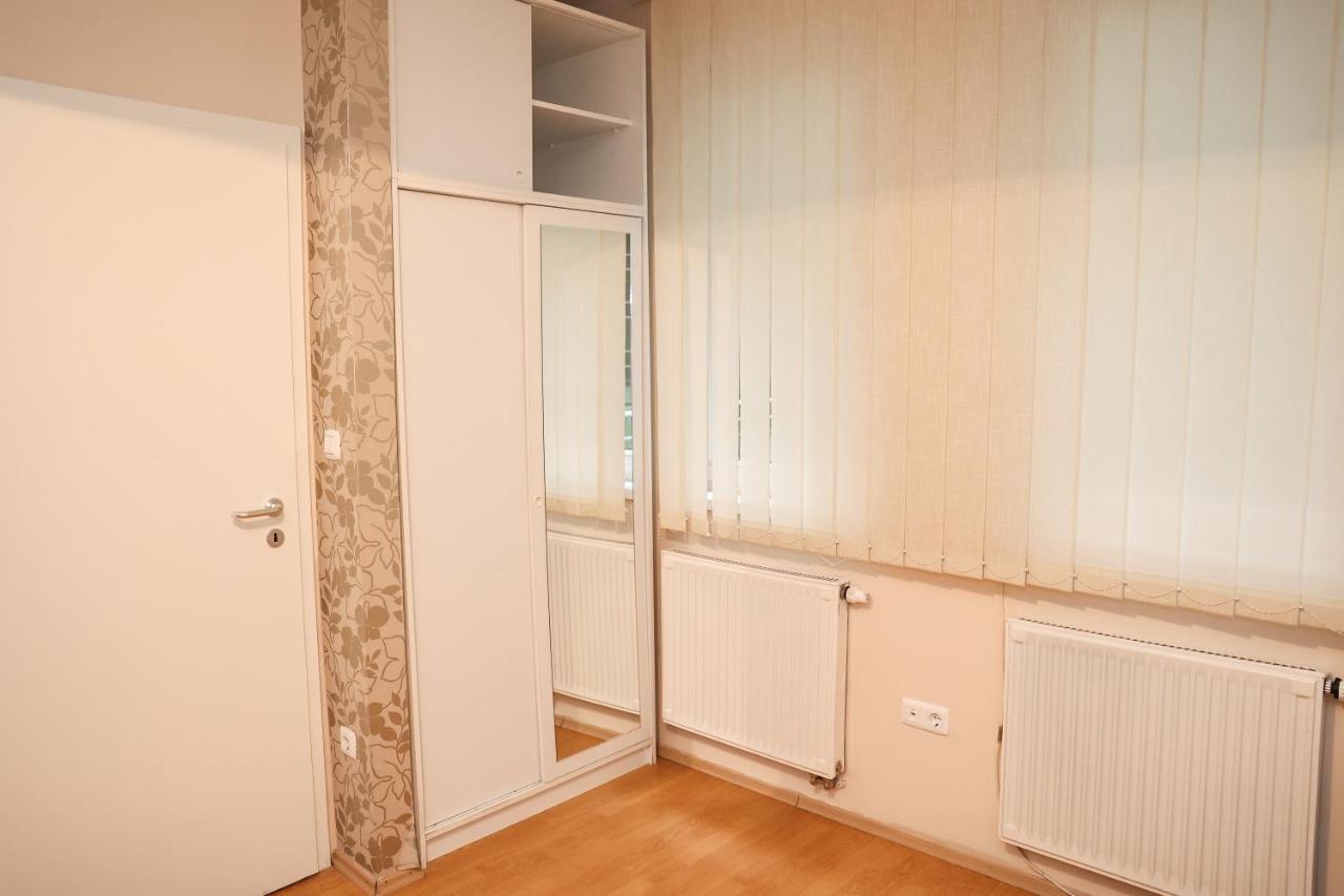 Charming & Unique Apartment In Budapest Vibrant City Center Eksteriør billede