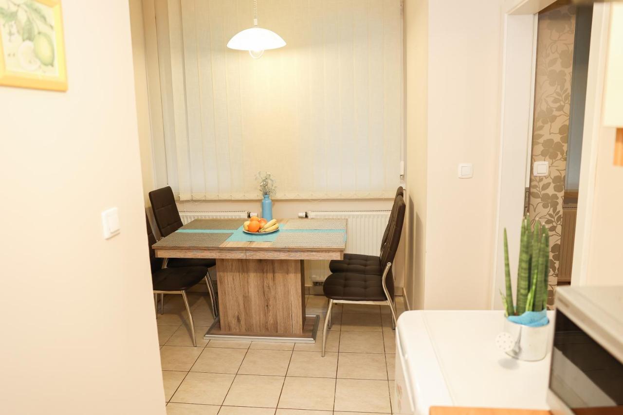 Charming & Unique Apartment In Budapest Vibrant City Center Eksteriør billede
